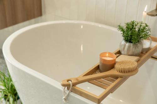 Fern room at field view cottage in Charnock Richard