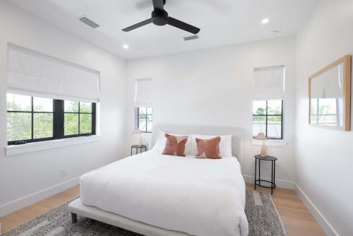 Brand New Build Larkshine House - Pool