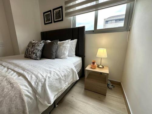 Gorgeous, Modern, and Air-Conditioned Included, El Poblado (foto 2)