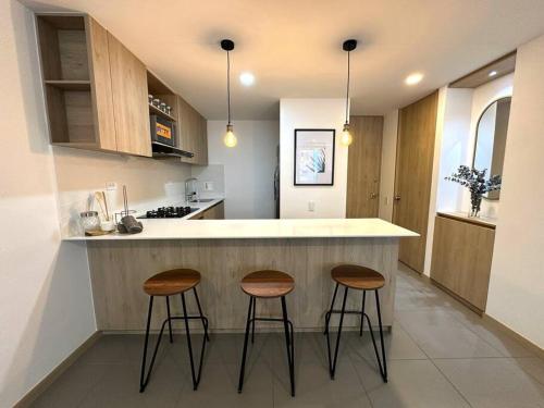 Gorgeous, Modern, and Air-Conditioned Included, El Poblado (foto 6)