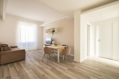 Sweet Rhome to Colosseum, Roma