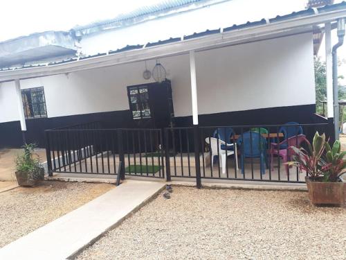 Résidence LIBOUGA - Edéa I (Residence LIBOUGA - Edea I) in Edea