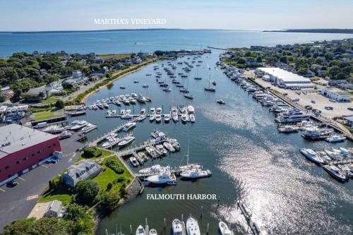 Falmouth Breeze Escape Falmouth Breeze Escape