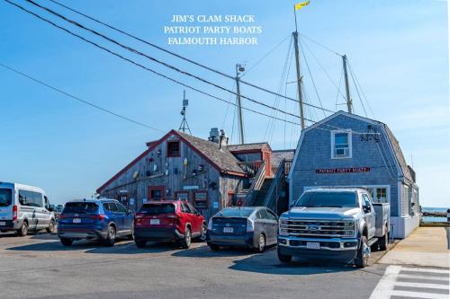 Falmouth Breeze Escape Falmouth Breeze Escape