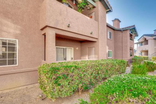 Sunny San Diego Condo with Pool Access Near Wineries in 4S Ranch