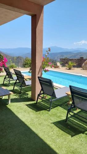 Bas de villa avec piscine cottage Piana