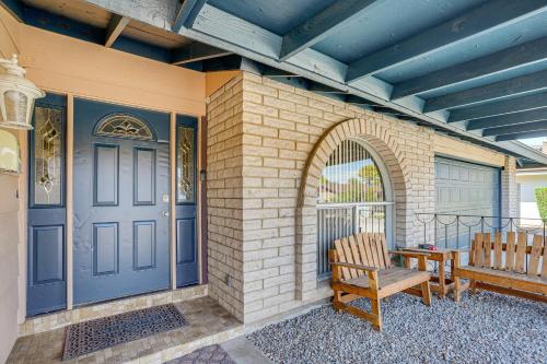 Luxe Glendale Escape with Pool - Golf Swim and Hike! - image 11