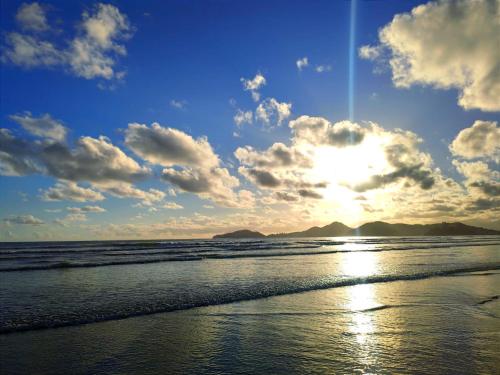 SAMFBAS - Praia da Enseada - Guaruja in Guaruja