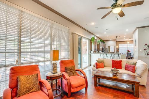 Centrally Located Rowlett Home with Outdoor Kitchen! in Rowlett, USA