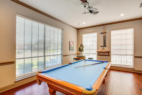 Centrally Located Rowlett Home with Outdoor Kitchen! in Rowlett, USA