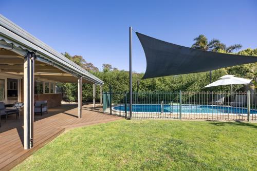 Shine Carrum Down - Family Oasis With Heated Pool in Carrum Downs