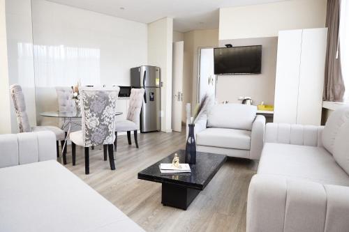 Apartment room in Hotel City Bog Corferias