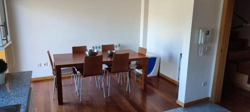 廚房, Casa de praia familiar 4 quartos e jardim in 埃斯波森德