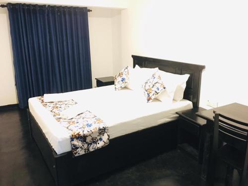 1 queen bed