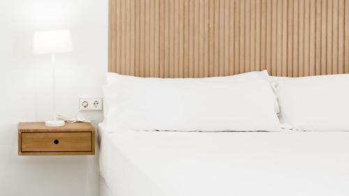 Catalina Suites Apartments Downtown Valencia, Валенсия