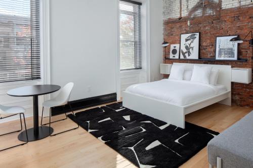 Queen Studio with Kitchenette (Self Check-in with Virtual Front Desk) room in Kasa The Niche University City Philadelphia
