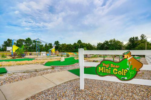 Family Condo By Mark Twain Lake & Jellystone Park in Monroe City (MO)
