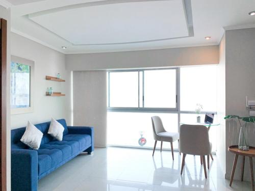 Suite with River View image 4