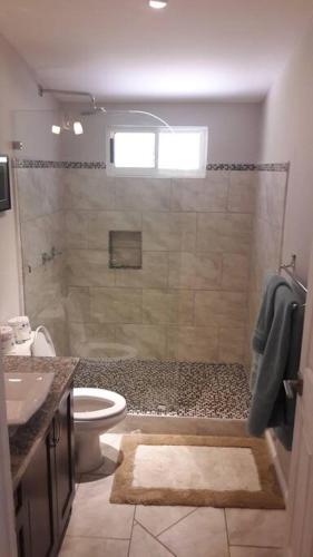 #17A Hermosa Beach Bungalow 1st floor 1 bedroom Apt - image 4