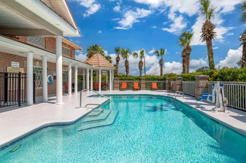 ทัศนียภาพ, เบสต์ เวสเทิร์น พลัส คิงส์แลนด์ (Best Western Plus Kingsland) in คิงส์แลนด์ (GA)