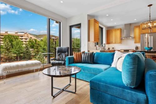 Riverfront Lodge 203 by East West Hospitality