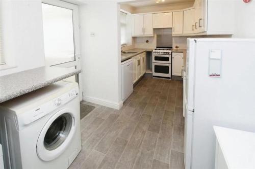 Luxury Home in Low Moor in Wyke