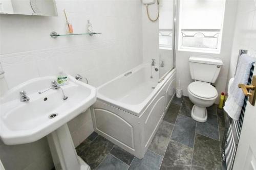 Luxury Home in Low Moor in Wyke