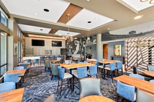 Pub/Lounge, Hayward Inn in Eugene (Oregon)