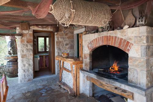 Secluded fisherman's cottage Cove Tvrdni Dolac Hvar - 13018 - image 7