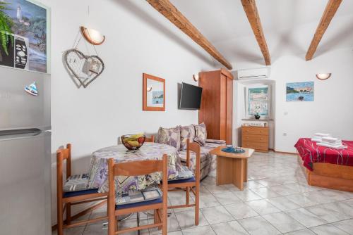 Studio Punat 15451a - image 2