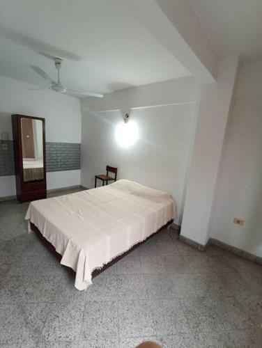 Amplio departamento céntrico (Amplio departamento centrico) in 聖洛倫索海灘