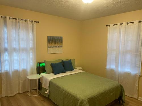 Charming ranch newly renovated Charming ranch newly renovated