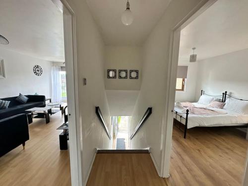 2 Bed Entire Upper Cottage Flat in Central Glasgow, Glasgow (Foto 6)