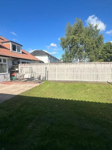 Omgivelser, Entire Private 1 Bedroom - Guest Suite in Glasgow near Burrell Collection