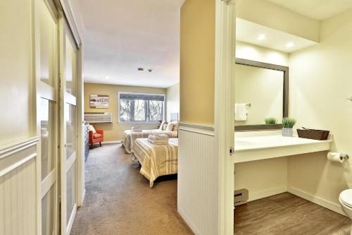 Fürdőszoba, Killington Center Inn and Suites 331 in Killington