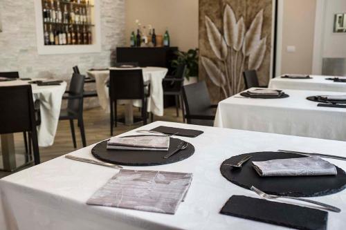 BHL Boutique Rooms Legnano - 레스토랑