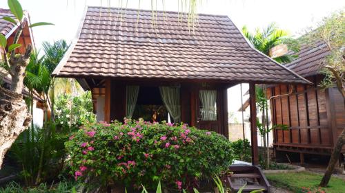 One-Bedroom Bungalow Twin Garden View image 4