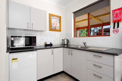 Melview Greens Apartments - Orange