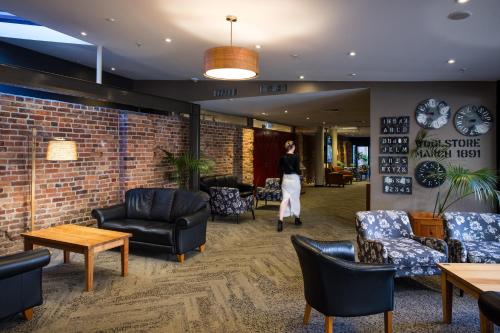 Lobby, The Old Woolstore Apartment Hotel in Hobart