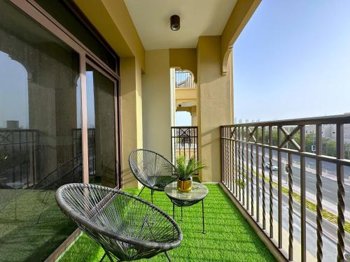 MegaLuxury Flat Resort w/ Direct Burj Al Arab View