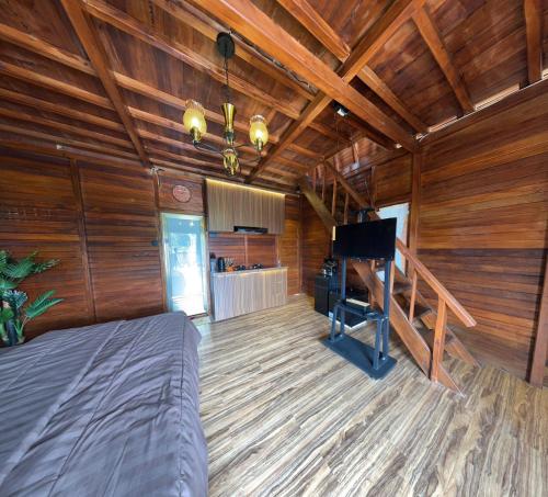 salon détente/TV commun, Noerbaya House Bukittinggi in Banuhampu