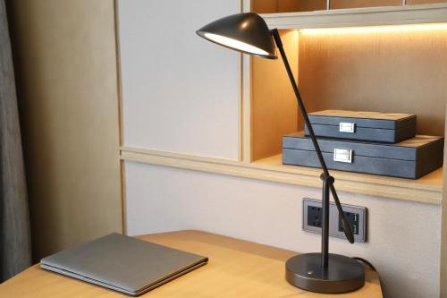 room detail thumbnail 2