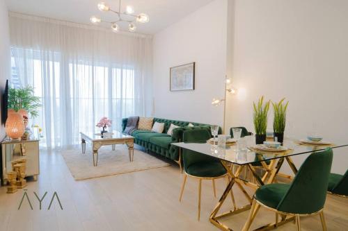 Elegant 1BR Retreat with Rooftop Pool in JVC By ĀYA Boutique, Dubaj (zdjęcie 2)
