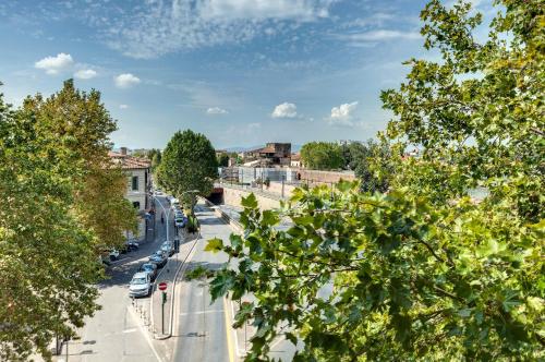 Ridolfi Apartment by Mamo Florence - image 9