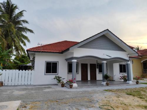 Indah Homestay