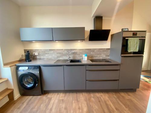 Kitchen, RHON GLUCK - Die Ferienwohnung mit Weitblick in Eichenzell