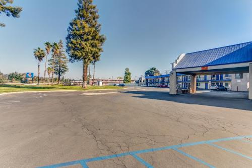 Motel 6-Visalia, CA