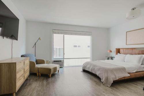Blueground Mid-Wilshire pool ac nr retail LAX-1265 in Los Angeles, USA