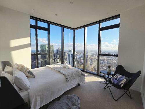City Private Luxurious penthouse 3b2b Apt 202sqm - Tap to explore photos