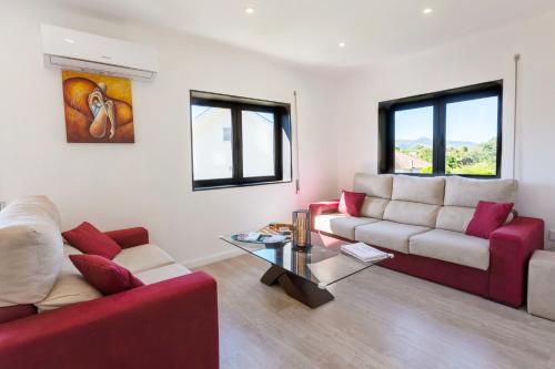 3 bedrooms, 5 beds